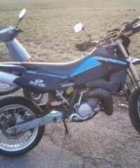 HUSQVARNA Sm tipo veicolo Supermotard cc 125