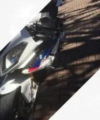 BMW s 1000 rr elettronica hp4