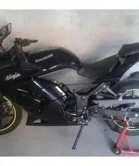 Kawasaki ninja 250R - 2011