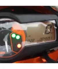 moto KTM 690 SMCR supermotard 2012