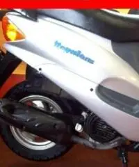 SYM Megalo 125 grigio - 4770