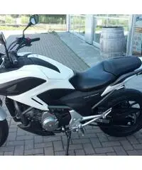 Vendo HONDA NC 700 X del 2012