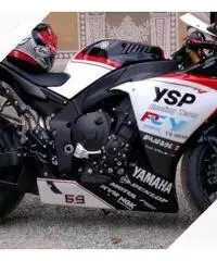 Yamaha YZF R1 - 2011