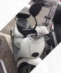 Aprilia Scarabeo 50 - 2010 Aprilia Scarabeo 50 - 2010