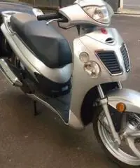 Scooter 150 come nuovo. Asta libera. Offerta minima 690 € Scooter 150 come nuovo. Asta libera. Offerta minima 690 €