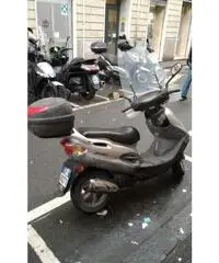 Vendo Movie 150 grigio anno 2004 Vendo Movie 150 grigio anno 2004