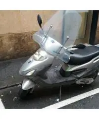 Vendo Movie 150 grigio anno 2004 Vendo Movie 150 grigio anno 2004