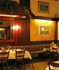 RISTORANTE PIZZERIA con Appartamento RISTORANTE PIZZERIA con Appartamento