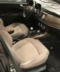 ALFA ROMEO Giulietta 1.6 JTDm-2 105 CV Distinctive