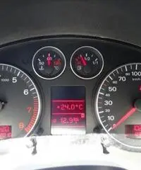 AUDI A3 1.6 16V FSI Ambition AUDI A3 1.6 16V FSI Ambition