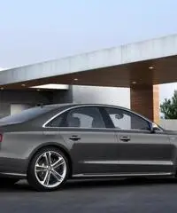 AUDI S8 4.0 TFSI quattro tiptronic AUDI S8 4.0 TFSI quattro tiptronic
