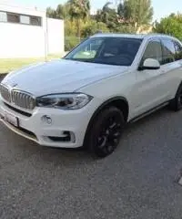BMW X5 xDrive30d 258CV Experience TETTO + TELECAMERA BMW X5 xDrive30d 258CV Experience TETTO + TELECAMERA