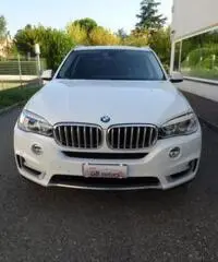 BMW X5 xDrive30d 258CV Experience TETTO + TELECAMERA BMW X5 xDrive30d 258CV Experience TETTO + TELECAMERA