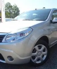 DACIA Sandero 1.5 dCi 70CV Ambiance DACIA Sandero 1.5 dCi 70CV Ambiance