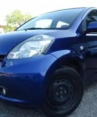 DAIHATSU Sirion 1.3 16V 4WD Mio DAIHATSU Sirion 1.3 16V 4WD Mio