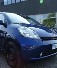 DAIHATSU Sirion 1.3 16V 4WD Mio DAIHATSU Sirion 1.3 16V 4WD Mio