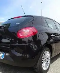 FIAT Bravo 1.6 MJT 120 CV DPF Dualogic Easy FIAT Bravo 1.6 MJT 120 CV DPF Dualogic Easy