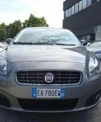 FIAT Croma 1.8 Mpi 16V Active FIAT Croma 1.8 Mpi 16V Active