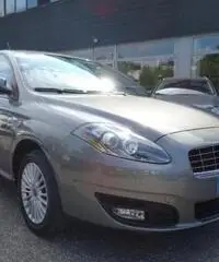 FIAT Croma 1.8 Mpi 16V Active FIAT Croma 1.8 Mpi 16V Active