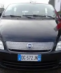FIAT Multipla 1.6 16V Natural Power Emotion FIAT Multipla 1.6 16V Natural Power Emotion