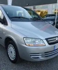 FIAT Multipla 1.6 16V Natural Power Dynamic FIAT Multipla 1.6 16V Natural Power Dynamic