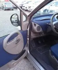FIAT Multipla 1.6 16V Natural Power Dynamic FIAT Multipla 1.6 16V Natural Power Dynamic