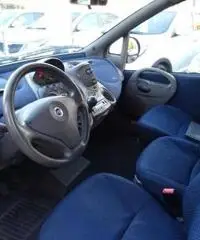 FIAT Multipla 1.6 16V Natural Power Dynamic FIAT Multipla 1.6 16V Natural Power Dynamic