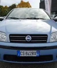 FIAT Punto 1.2 5 porte Active Natural Power FIAT Punto 1.2 5 porte Active Natural Power