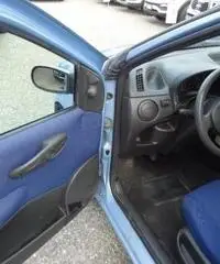 FIAT Punto 1.2 5 porte Active Natural Power FIAT Punto 1.2 5 porte Active Natural Power