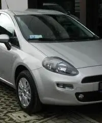 FIAT Punto 1.4 8V 5 porte Easypower Young FIAT Punto 1.4 8V 5 porte Easypower Young