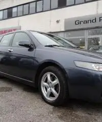 HONDA Accord 2.2 i-CTDi Tour. Exec.
