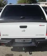ISUZU D-Max 3.0 TD cat Crew Cab 4WD Pick-up L EU4