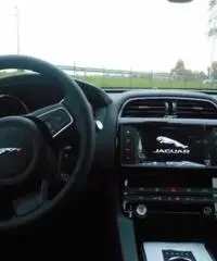 JAGUAR F-Pace 2.0d 180 CV AWD aut. Pure
