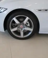 JAGUAR XE 2.0 D Turbo 180CV aut. R-Sport