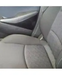 MAZDA 2 1.5 75cv Sky-G Evolve + Evolve Pack NEOPATENTATI