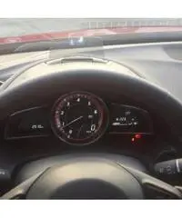 MAZDA 3 1.5 Skyactiv-D Exceed i-Activsense + Leather White MAZDA 3 1.5 Skyactiv-D Exceed i-Activsense + Leather White