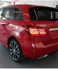 MERCEDES-BENZ B 180 d AUTOMATIC SPORT NIGHT PACK