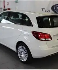 MERCEDES-BENZ B 200 c SPORT MERCEDES-BENZ B 200 c SPORT