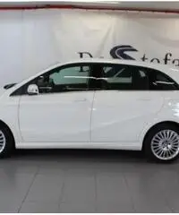 MERCEDES-BENZ B 200 c SPORT MERCEDES-BENZ B 200 c SPORT