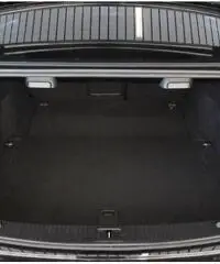 MERCEDES-BENZ E 200 BlueTEC Automatic Executive