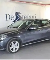 MERCEDES-BENZ E 200 NGD Automatic Executive MERCEDES-BENZ E 200 NGD Automatic Executive
