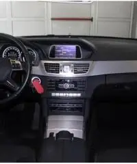 MERCEDES-BENZ E 200 NGD Automatic Executive MERCEDES-BENZ E 200 NGD Automatic Executive