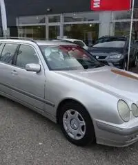 MERCEDES-BENZ E 220 CDI cat S.W. Classic MERCEDES-BENZ E 220 CDI cat S.W. Classic