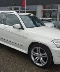 MERCEDES-BENZ GLK 220 CDI 4Matic BlueEFFICIENCY Sport MERCEDES-BENZ GLK 220 CDI 4Matic BlueEFFICIENCY Sport
