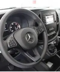 MERCEDES-BENZ Vito 114 CDI Mixto Compact MERCEDES-BENZ Vito 114 CDI Mixto Compact