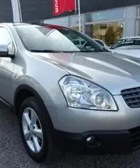 NISSAN Qashqai 1.5 dCi DPF Tekna NISSAN Qashqai 1.5 dCi DPF Tekna