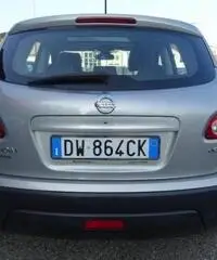 NISSAN Qashqai 1.5 dCi DPF Tekna NISSAN Qashqai 1.5 dCi DPF Tekna