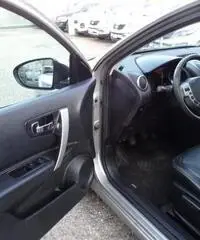 NISSAN Qashqai 1.5 dCi DPF Tekna NISSAN Qashqai 1.5 dCi DPF Tekna