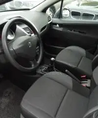 PEUGEOT 207 1.4 8V 75CV 5p. X Line