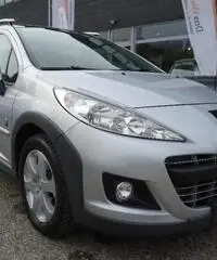PEUGEOT 207 1.6 8V HDi 112CV SW Outdoor PEUGEOT 207 1.6 8V HDi 112CV SW Outdoor